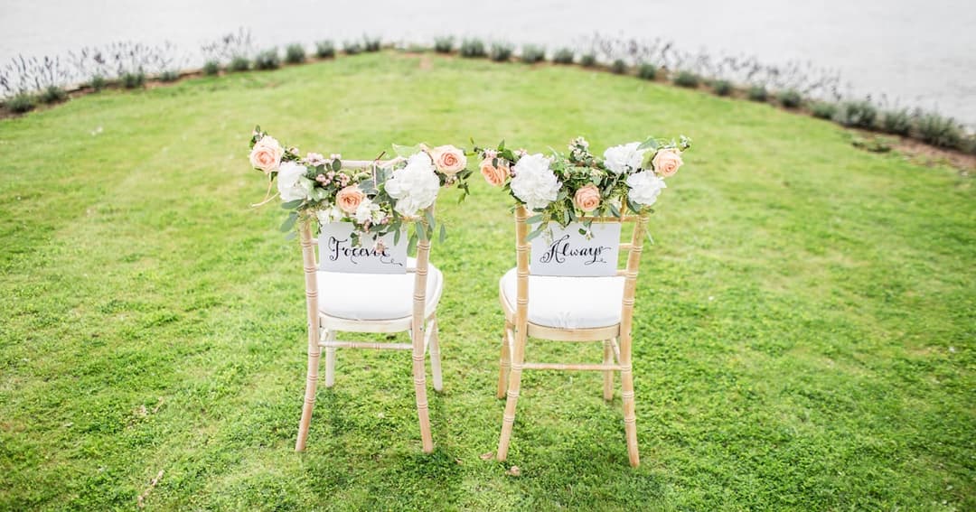 The Art of the Intimate Wedding: 50 Ideas for Micro-Weddings and Small Celebrations